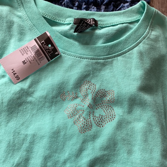 Rue21 shirt - Picture 2 of 3